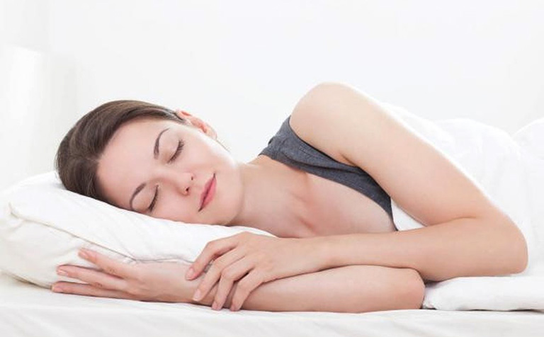 tư thế ngủ thoải mái giúp ngủ ngon