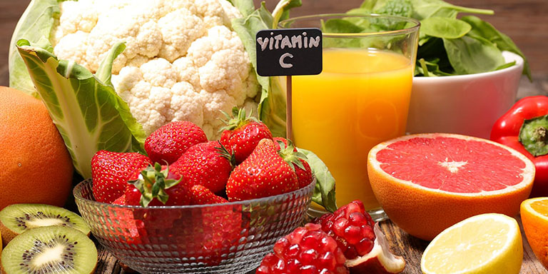 Người bị bệnh chàm nên ăn thực phẩm giàu vitamin C