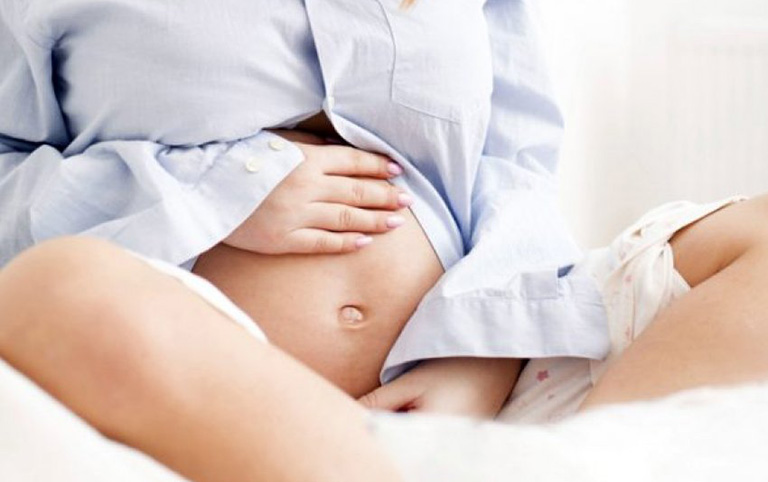 Tìm hiểu bệnh viêm phụ khoa khi mang thai 3 tháng đầu
