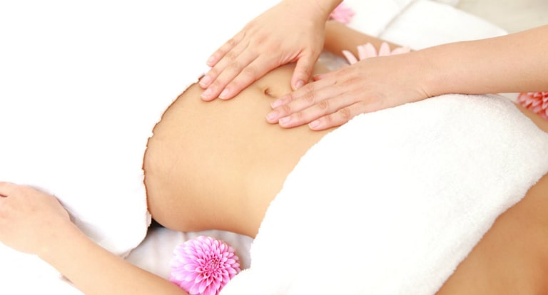 Cách massage bụng chữa táo bón ở người lớn