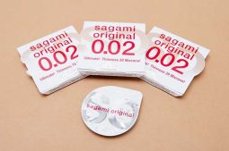 Sagami Original 0.02 nằm ở vị trí thứ 3 trên bảng xếp hạng top những bao cao su mỏng nhất thế giới