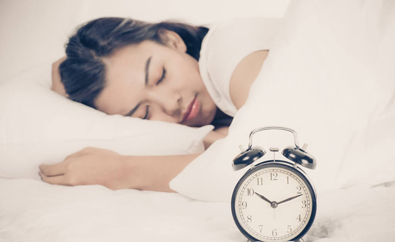thiết lập thói quen ngủ đúng giờ