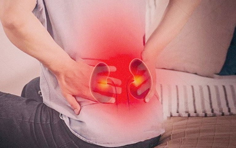 đau lưng có liên quan đến thận không