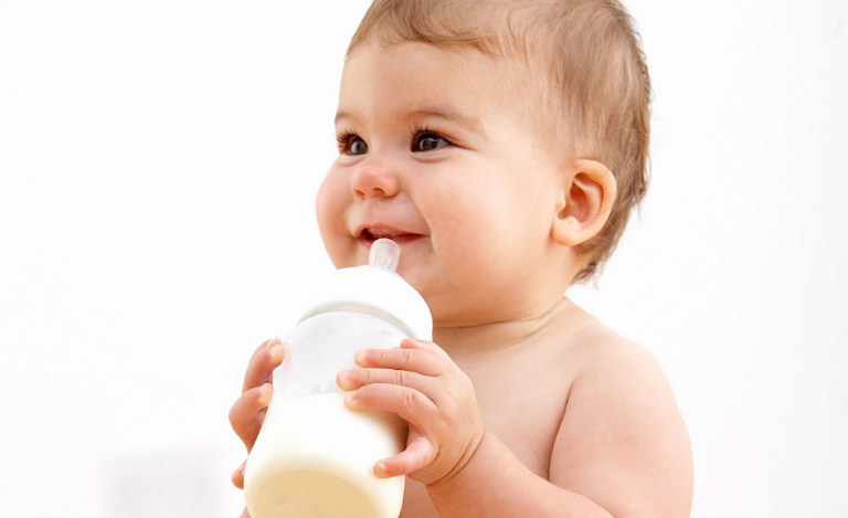 sữa cho trẻ bị táo bón