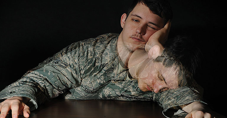 cách ngủ nhanh trong 2 phút của quân đội
