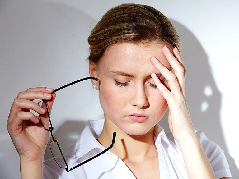 Rối loạn kinh nguyệt có thể gây thiếu máu dẫn tới hoa mắt, mệt mỏi, chóng mặt