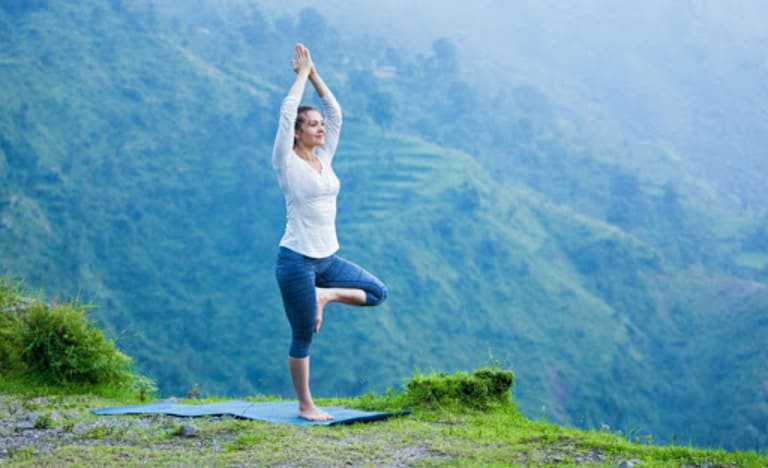 Bài tập yoga tư thế ngọn núi