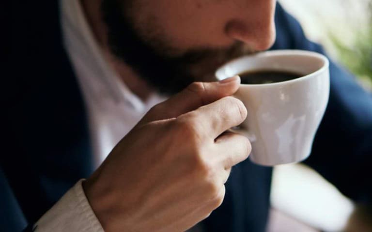 uống cà phê giảm cân có bị vô sinh không