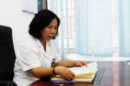 Chân dung Bác sĩ Doãn Hồng Phương - Chuyên gia hàng đầu trong lĩnh vực YHCT