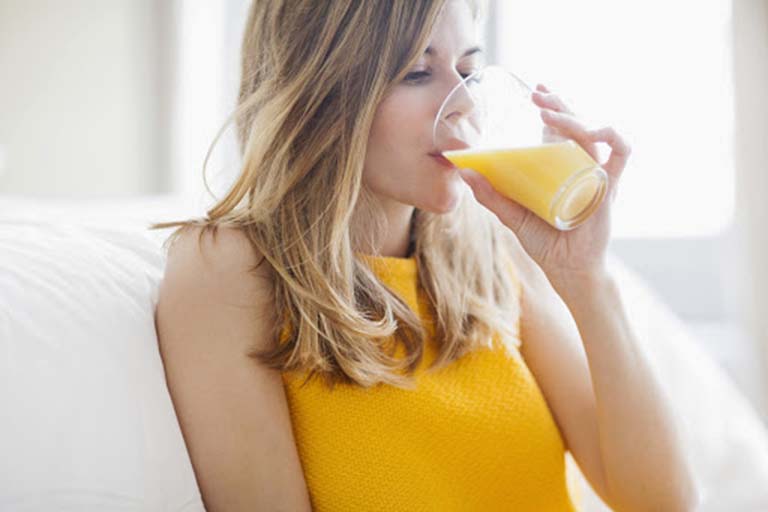 Bị rối loạn tiêu hóa có nên uống nước cam không?