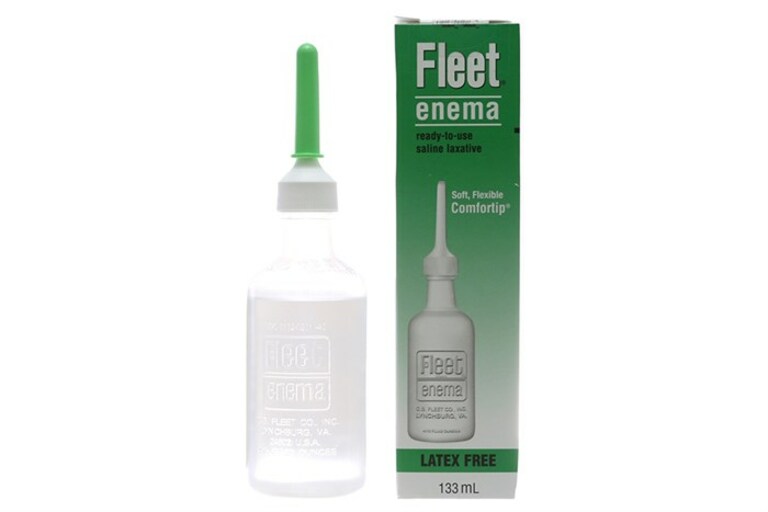 thuốc thụt táo bón sau sinh Fleet enema 