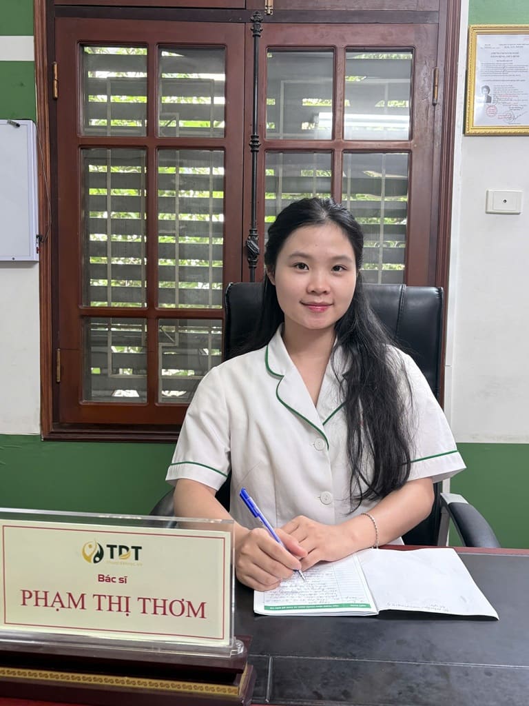 Bác sĩ Phạm Thị Thơm