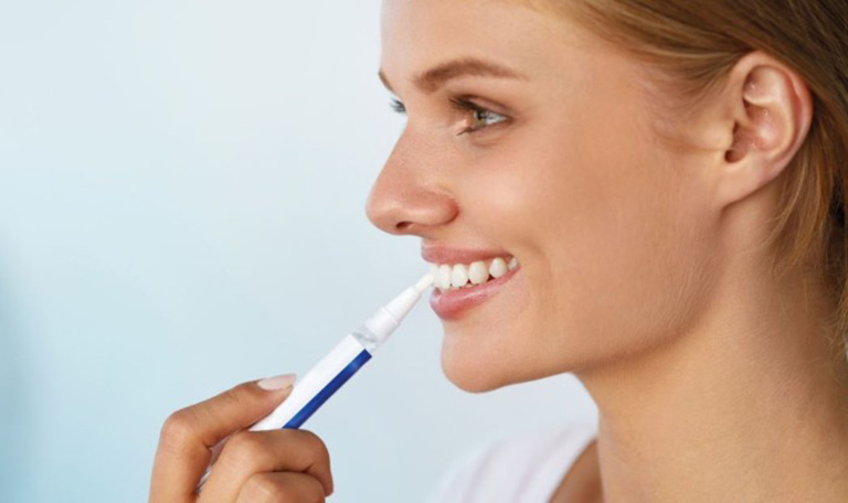 Cách giảm ê buốt răng khi tẩy trắng