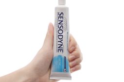 Kem đánh răng Sensodyne