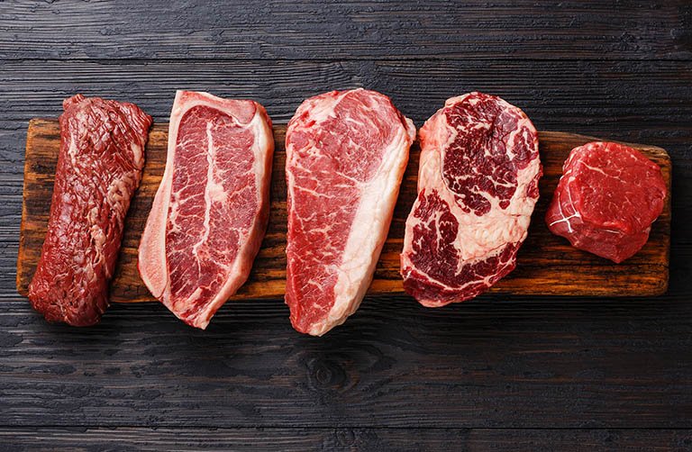 Ăn quá nhiều thịt bò, chế biến thịt bò không đúng cách gây nguy cơ mắc bệnh về tim mạch và ung thư cao