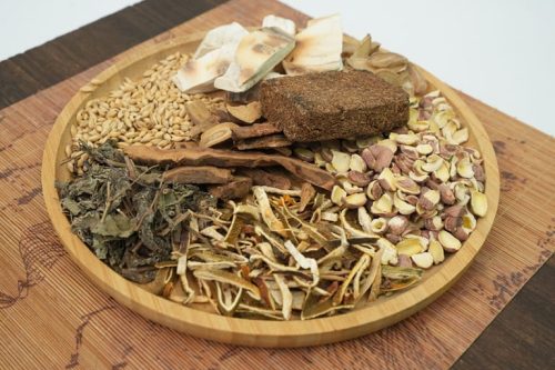 Bài thuốc dạ dày của Trung tâm Thuốc dân tộc là sự kết hợp của nhiều thảo dược quý