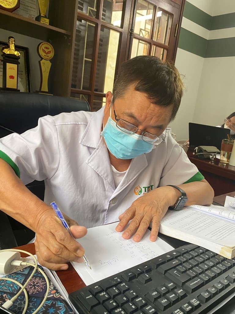 Bệnh nhân đều được kê đơn, gia giam vị thuốc phù hợp với cơ địa, bệnh tình