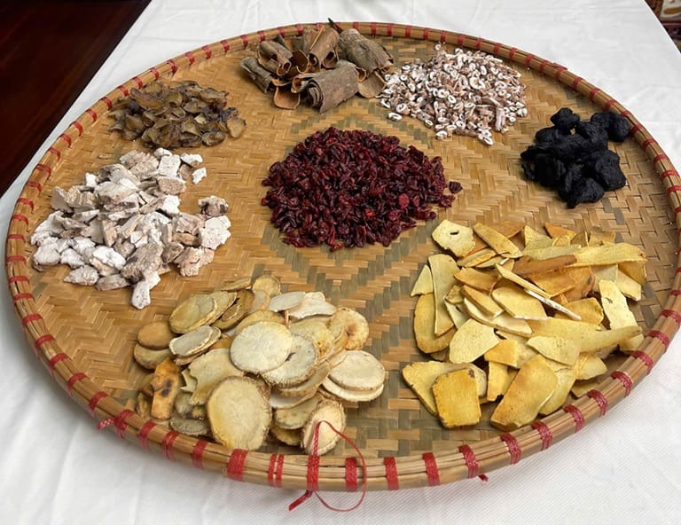 Bài thuốc Bát vị thang hiện đang được ứng dụng tại Trung tâm Thuốc dân tộc