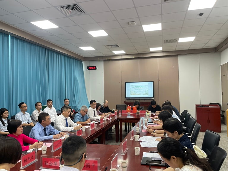 Tọa đàm chuyên môn, trao đổi, giao lưu học thuật giữa bác sĩ 2 nước Tọa đàm chuyên môn, trao đổi, giao lưu học thuật giữa bác sĩ 2 nước